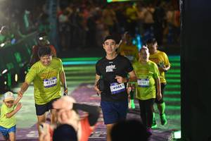 BIB: 4176, 4944, 3707
                            <button type="button" onclick="openModal(26229056)" class="btn btn-primary btn-sm float-right btn-popup" data-toggle="modal" data-target=".modal-high-quality">
                        <i class="fas fa-shopping-cart"></i> Add to Cart
                    </button>
                                            <button type="button" onclick="isThisMe(26229056, true)" class="btn btn-success btn-sm float-right btn-popup btn-isme hidden" data-toggle="tooltip" data-placement="bottom" title="นี่คือรูปของคุณใช่ไหม คลิกที่นี่เพื่อเอาเข้าอัลบั้ม">
                        <i class="fas fa-plus"></i> Add to album
                    </button>
                    <button type="button" onclick="isThisMe(26229056, false)" class="btn btn-warning btn-sm float-right btn-popup btn-isnotme hidden">
                        <i class="fas fa-ban"></i> Remove from album
                    </button>