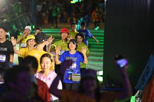 BIB: 
                            <button type="button" onclick="openModal(26227700)" class="btn btn-primary btn-sm float-right btn-popup" data-toggle="modal" data-target=".modal-high-quality">
                        <i class="fas fa-shopping-cart"></i> Add to Cart
                    </button>
                                            <button type="button" onclick="isThisMe(26227700, true)" class="btn btn-success btn-sm float-right btn-popup btn-isme hidden" data-toggle="tooltip" data-placement="bottom" title="นี่คือรูปของคุณใช่ไหม คลิกที่นี่เพื่อเอาเข้าอัลบั้ม">
                        <i class="fas fa-plus"></i> Add to album
                    </button>
                    <button type="button" onclick="isThisMe(26227700, false)" class="btn btn-warning btn-sm float-right btn-popup btn-isnotme hidden">
                        <i class="fas fa-ban"></i> Remove from album
                    </button>