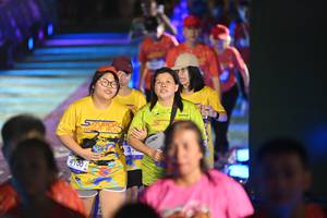 BIB: 4700
                            <button type="button" onclick="openModal(26228982)" class="btn btn-primary btn-sm float-right btn-popup" data-toggle="modal" data-target=".modal-high-quality">
                        <i class="fas fa-shopping-cart"></i> Add to Cart
                    </button>
                                            <button type="button" onclick="isThisMe(26228982, true)" class="btn btn-success btn-sm float-right btn-popup btn-isme hidden" data-toggle="tooltip" data-placement="bottom" title="นี่คือรูปของคุณใช่ไหม คลิกที่นี่เพื่อเอาเข้าอัลบั้ม">
                        <i class="fas fa-plus"></i> Add to album
                    </button>
                    <button type="button" onclick="isThisMe(26228982, false)" class="btn btn-warning btn-sm float-right btn-popup btn-isnotme hidden">
                        <i class="fas fa-ban"></i> Remove from album
                    </button>