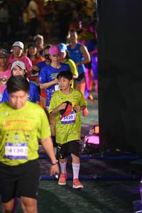 BIB: 4130, 3420
                            <button type="button" onclick="openModal(26225636)" class="btn btn-primary btn-sm float-right btn-popup" data-toggle="modal" data-target=".modal-high-quality">
                        <i class="fas fa-shopping-cart"></i> Add to Cart
                    </button>
                                            <button type="button" onclick="isThisMe(26225636, true)" class="btn btn-success btn-sm float-right btn-popup btn-isme hidden" data-toggle="tooltip" data-placement="bottom" title="นี่คือรูปของคุณใช่ไหม คลิกที่นี่เพื่อเอาเข้าอัลบั้ม">
                        <i class="fas fa-plus"></i> Add to album
                    </button>
                    <button type="button" onclick="isThisMe(26225636, false)" class="btn btn-warning btn-sm float-right btn-popup btn-isnotme hidden">
                        <i class="fas fa-ban"></i> Remove from album
                    </button>