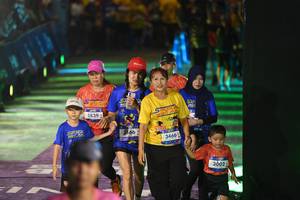 BIB: 3839, 3566, 3466, 3002
                            <button type="button" onclick="openModal(26229806)" class="btn btn-primary btn-sm float-right btn-popup" data-toggle="modal" data-target=".modal-high-quality">
                        <i class="fas fa-shopping-cart"></i> Add to Cart
                    </button>
                                            <button type="button" onclick="isThisMe(26229806, true)" class="btn btn-success btn-sm float-right btn-popup btn-isme hidden" data-toggle="tooltip" data-placement="bottom" title="นี่คือรูปของคุณใช่ไหม คลิกที่นี่เพื่อเอาเข้าอัลบั้ม">
                        <i class="fas fa-plus"></i> Add to album
                    </button>
                    <button type="button" onclick="isThisMe(26229806, false)" class="btn btn-warning btn-sm float-right btn-popup btn-isnotme hidden">
                        <i class="fas fa-ban"></i> Remove from album
                    </button>