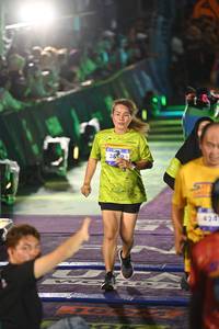 BIB: 424
                            <button type="button" onclick="openModal(26225897)" class="btn btn-primary btn-sm float-right btn-popup" data-toggle="modal" data-target=".modal-high-quality">
                        <i class="fas fa-shopping-cart"></i> Add to Cart
                    </button>
                                            <button type="button" onclick="isThisMe(26225897, true)" class="btn btn-success btn-sm float-right btn-popup btn-isme hidden" data-toggle="tooltip" data-placement="bottom" title="นี่คือรูปของคุณใช่ไหม คลิกที่นี่เพื่อเอาเข้าอัลบั้ม">
                        <i class="fas fa-plus"></i> Add to album
                    </button>
                    <button type="button" onclick="isThisMe(26225897, false)" class="btn btn-warning btn-sm float-right btn-popup btn-isnotme hidden">
                        <i class="fas fa-ban"></i> Remove from album
                    </button>