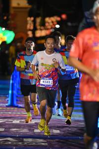 BIB: 4614, 4142
                            <button type="button" onclick="openModal(26223939)" class="btn btn-primary btn-sm float-right btn-popup" data-toggle="modal" data-target=".modal-high-quality">
                        <i class="fas fa-shopping-cart"></i> Add to Cart
                    </button>
                                            <button type="button" onclick="isThisMe(26223939, true)" class="btn btn-success btn-sm float-right btn-popup btn-isme hidden" data-toggle="tooltip" data-placement="bottom" title="นี่คือรูปของคุณใช่ไหม คลิกที่นี่เพื่อเอาเข้าอัลบั้ม">
                        <i class="fas fa-plus"></i> Add to album
                    </button>
                    <button type="button" onclick="isThisMe(26223939, false)" class="btn btn-warning btn-sm float-right btn-popup btn-isnotme hidden">
                        <i class="fas fa-ban"></i> Remove from album
                    </button>