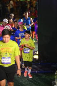 BIB: 4130, 3420
                            <button type="button" onclick="openModal(26225641)" class="btn btn-primary btn-sm float-right btn-popup" data-toggle="modal" data-target=".modal-high-quality">
                        <i class="fas fa-shopping-cart"></i> Add to Cart
                    </button>
                                            <button type="button" onclick="isThisMe(26225641, true)" class="btn btn-success btn-sm float-right btn-popup btn-isme hidden" data-toggle="tooltip" data-placement="bottom" title="นี่คือรูปของคุณใช่ไหม คลิกที่นี่เพื่อเอาเข้าอัลบั้ม">
                        <i class="fas fa-plus"></i> Add to album
                    </button>
                    <button type="button" onclick="isThisMe(26225641, false)" class="btn btn-warning btn-sm float-right btn-popup btn-isnotme hidden">
                        <i class="fas fa-ban"></i> Remove from album
                    </button>