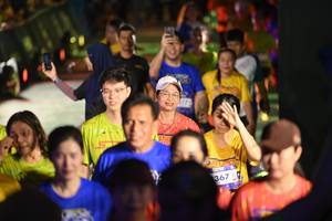 BIB: 367
                            <button type="button" onclick="openModal(26227501)" class="btn btn-primary btn-sm float-right btn-popup" data-toggle="modal" data-target=".modal-high-quality">
                        <i class="fas fa-shopping-cart"></i> Add to Cart
                    </button>
                                            <button type="button" onclick="isThisMe(26227501, true)" class="btn btn-success btn-sm float-right btn-popup btn-isme hidden" data-toggle="tooltip" data-placement="bottom" title="นี่คือรูปของคุณใช่ไหม คลิกที่นี่เพื่อเอาเข้าอัลบั้ม">
                        <i class="fas fa-plus"></i> Add to album
                    </button>
                    <button type="button" onclick="isThisMe(26227501, false)" class="btn btn-warning btn-sm float-right btn-popup btn-isnotme hidden">
                        <i class="fas fa-ban"></i> Remove from album
                    </button>