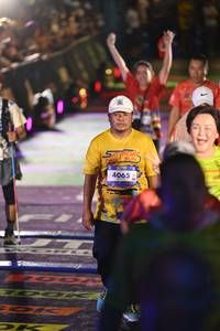 BIB: 100, 4065
                            <button type="button" onclick="openModal(26226193)" class="btn btn-primary btn-sm float-right btn-popup" data-toggle="modal" data-target=".modal-high-quality">
                        <i class="fas fa-shopping-cart"></i> Add to Cart
                    </button>
                                            <button type="button" onclick="isThisMe(26226193, true)" class="btn btn-success btn-sm float-right btn-popup btn-isme hidden" data-toggle="tooltip" data-placement="bottom" title="นี่คือรูปของคุณใช่ไหม คลิกที่นี่เพื่อเอาเข้าอัลบั้ม">
                        <i class="fas fa-plus"></i> Add to album
                    </button>
                    <button type="button" onclick="isThisMe(26226193, false)" class="btn btn-warning btn-sm float-right btn-popup btn-isnotme hidden">
                        <i class="fas fa-ban"></i> Remove from album
                    </button>