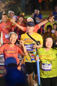 BIB: 3990, 4147
                            <button type="button" onclick="openModal(26225802)" class="btn btn-primary btn-sm float-right btn-popup" data-toggle="modal" data-target=".modal-high-quality">
                        <i class="fas fa-shopping-cart"></i> Add to Cart
                    </button>
                                            <button type="button" onclick="isThisMe(26225802, true)" class="btn btn-success btn-sm float-right btn-popup btn-isme hidden" data-toggle="tooltip" data-placement="bottom" title="นี่คือรูปของคุณใช่ไหม คลิกที่นี่เพื่อเอาเข้าอัลบั้ม">
                        <i class="fas fa-plus"></i> Add to album
                    </button>
                    <button type="button" onclick="isThisMe(26225802, false)" class="btn btn-warning btn-sm float-right btn-popup btn-isnotme hidden">
                        <i class="fas fa-ban"></i> Remove from album
                    </button>