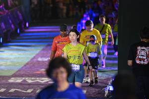 BIB: 483, 3018
                            <button type="button" onclick="openModal(26229091)" class="btn btn-primary btn-sm float-right btn-popup" data-toggle="modal" data-target=".modal-high-quality">
                        <i class="fas fa-shopping-cart"></i> Add to Cart
                    </button>
                                            <button type="button" onclick="isThisMe(26229091, true)" class="btn btn-success btn-sm float-right btn-popup btn-isme hidden" data-toggle="tooltip" data-placement="bottom" title="นี่คือรูปของคุณใช่ไหม คลิกที่นี่เพื่อเอาเข้าอัลบั้ม">
                        <i class="fas fa-plus"></i> Add to album
                    </button>
                    <button type="button" onclick="isThisMe(26229091, false)" class="btn btn-warning btn-sm float-right btn-popup btn-isnotme hidden">
                        <i class="fas fa-ban"></i> Remove from album
                    </button>