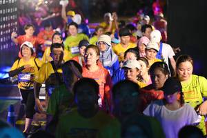 BIB: 4301
                            <button type="button" onclick="openModal(26227885)" class="btn btn-primary btn-sm float-right btn-popup" data-toggle="modal" data-target=".modal-high-quality">
                        <i class="fas fa-shopping-cart"></i> Add to Cart
                    </button>
                                            <button type="button" onclick="isThisMe(26227885, true)" class="btn btn-success btn-sm float-right btn-popup btn-isme hidden" data-toggle="tooltip" data-placement="bottom" title="นี่คือรูปของคุณใช่ไหม คลิกที่นี่เพื่อเอาเข้าอัลบั้ม">
                        <i class="fas fa-plus"></i> Add to album
                    </button>
                    <button type="button" onclick="isThisMe(26227885, false)" class="btn btn-warning btn-sm float-right btn-popup btn-isnotme hidden">
                        <i class="fas fa-ban"></i> Remove from album
                    </button>