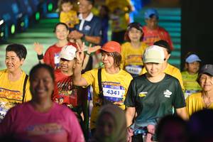 BIB: 4341
                            <button type="button" onclick="openModal(26230159)" class="btn btn-primary btn-sm float-right btn-popup" data-toggle="modal" data-target=".modal-high-quality">
                        <i class="fas fa-shopping-cart"></i> Add to Cart
                    </button>
                                            <button type="button" onclick="isThisMe(26230159, true)" class="btn btn-success btn-sm float-right btn-popup btn-isme hidden" data-toggle="tooltip" data-placement="bottom" title="นี่คือรูปของคุณใช่ไหม คลิกที่นี่เพื่อเอาเข้าอัลบั้ม">
                        <i class="fas fa-plus"></i> Add to album
                    </button>
                    <button type="button" onclick="isThisMe(26230159, false)" class="btn btn-warning btn-sm float-right btn-popup btn-isnotme hidden">
                        <i class="fas fa-ban"></i> Remove from album
                    </button>