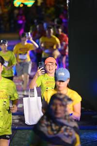 BIB: 
                            <button type="button" onclick="openModal(26226057)" class="btn btn-primary btn-sm float-right btn-popup" data-toggle="modal" data-target=".modal-high-quality">
                        <i class="fas fa-shopping-cart"></i> Add to Cart
                    </button>
                                            <button type="button" onclick="isThisMe(26226057, true)" class="btn btn-success btn-sm float-right btn-popup btn-isme hidden" data-toggle="tooltip" data-placement="bottom" title="นี่คือรูปของคุณใช่ไหม คลิกที่นี่เพื่อเอาเข้าอัลบั้ม">
                        <i class="fas fa-plus"></i> Add to album
                    </button>
                    <button type="button" onclick="isThisMe(26226057, false)" class="btn btn-warning btn-sm float-right btn-popup btn-isnotme hidden">
                        <i class="fas fa-ban"></i> Remove from album
                    </button>