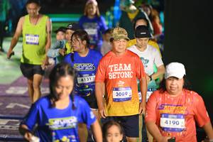 BIB: 4131, 3089, 4190
                            <button type="button" onclick="openModal(26228948)" class="btn btn-primary btn-sm float-right btn-popup" data-toggle="modal" data-target=".modal-high-quality">
                        <i class="fas fa-shopping-cart"></i> Add to Cart
                    </button>
                                            <button type="button" onclick="isThisMe(26228948, true)" class="btn btn-success btn-sm float-right btn-popup btn-isme hidden" data-toggle="tooltip" data-placement="bottom" title="นี่คือรูปของคุณใช่ไหม คลิกที่นี่เพื่อเอาเข้าอัลบั้ม">
                        <i class="fas fa-plus"></i> Add to album
                    </button>
                    <button type="button" onclick="isThisMe(26228948, false)" class="btn btn-warning btn-sm float-right btn-popup btn-isnotme hidden">
                        <i class="fas fa-ban"></i> Remove from album
                    </button>