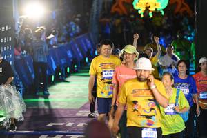 BIB: 4416, 4250, 304
                            <button type="button" onclick="openModal(26228808)" class="btn btn-primary btn-sm float-right btn-popup" data-toggle="modal" data-target=".modal-high-quality">
                        <i class="fas fa-shopping-cart"></i> Add to Cart
                    </button>
                                            <button type="button" onclick="isThisMe(26228808, true)" class="btn btn-success btn-sm float-right btn-popup btn-isme hidden" data-toggle="tooltip" data-placement="bottom" title="นี่คือรูปของคุณใช่ไหม คลิกที่นี่เพื่อเอาเข้าอัลบั้ม">
                        <i class="fas fa-plus"></i> Add to album
                    </button>
                    <button type="button" onclick="isThisMe(26228808, false)" class="btn btn-warning btn-sm float-right btn-popup btn-isnotme hidden">
                        <i class="fas fa-ban"></i> Remove from album
                    </button>