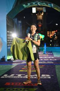 BIB: 100
                            <button type="button" onclick="openModal(26223363)" class="btn btn-primary btn-sm float-right btn-popup" data-toggle="modal" data-target=".modal-high-quality">
                        <i class="fas fa-shopping-cart"></i> Add to Cart
                    </button>
                                            <button type="button" onclick="isThisMe(26223363, true)" class="btn btn-success btn-sm float-right btn-popup btn-isme hidden" data-toggle="tooltip" data-placement="bottom" title="นี่คือรูปของคุณใช่ไหม คลิกที่นี่เพื่อเอาเข้าอัลบั้ม">
                        <i class="fas fa-plus"></i> Add to album
                    </button>
                    <button type="button" onclick="isThisMe(26223363, false)" class="btn btn-warning btn-sm float-right btn-popup btn-isnotme hidden">
                        <i class="fas fa-ban"></i> Remove from album
                    </button>