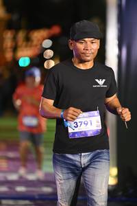 BIB: 3791
                            <button type="button" onclick="openModal(26224957)" class="btn btn-primary btn-sm float-right btn-popup" data-toggle="modal" data-target=".modal-high-quality">
                        <i class="fas fa-shopping-cart"></i> Add to Cart
                    </button>
                                            <button type="button" onclick="isThisMe(26224957, true)" class="btn btn-success btn-sm float-right btn-popup btn-isme hidden" data-toggle="tooltip" data-placement="bottom" title="นี่คือรูปของคุณใช่ไหม คลิกที่นี่เพื่อเอาเข้าอัลบั้ม">
                        <i class="fas fa-plus"></i> Add to album
                    </button>
                    <button type="button" onclick="isThisMe(26224957, false)" class="btn btn-warning btn-sm float-right btn-popup btn-isnotme hidden">
                        <i class="fas fa-ban"></i> Remove from album
                    </button>