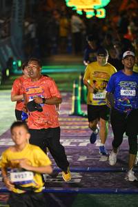 BIB: 4927, 5987, 4076
                            <button type="button" onclick="openModal(26225839)" class="btn btn-primary btn-sm float-right btn-popup" data-toggle="modal" data-target=".modal-high-quality">
                        <i class="fas fa-shopping-cart"></i> Add to Cart
                    </button>
                                            <button type="button" onclick="isThisMe(26225839, true)" class="btn btn-success btn-sm float-right btn-popup btn-isme hidden" data-toggle="tooltip" data-placement="bottom" title="นี่คือรูปของคุณใช่ไหม คลิกที่นี่เพื่อเอาเข้าอัลบั้ม">
                        <i class="fas fa-plus"></i> Add to album
                    </button>
                    <button type="button" onclick="isThisMe(26225839, false)" class="btn btn-warning btn-sm float-right btn-popup btn-isnotme hidden">
                        <i class="fas fa-ban"></i> Remove from album
                    </button>