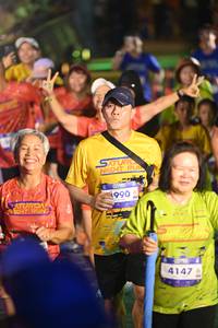 BIB: 990, 4147
                            <button type="button" onclick="openModal(26225798)" class="btn btn-primary btn-sm float-right btn-popup" data-toggle="modal" data-target=".modal-high-quality">
                        <i class="fas fa-shopping-cart"></i> Add to Cart
                    </button>
                                            <button type="button" onclick="isThisMe(26225798, true)" class="btn btn-success btn-sm float-right btn-popup btn-isme hidden" data-toggle="tooltip" data-placement="bottom" title="นี่คือรูปของคุณใช่ไหม คลิกที่นี่เพื่อเอาเข้าอัลบั้ม">
                        <i class="fas fa-plus"></i> Add to album
                    </button>
                    <button type="button" onclick="isThisMe(26225798, false)" class="btn btn-warning btn-sm float-right btn-popup btn-isnotme hidden">
                        <i class="fas fa-ban"></i> Remove from album
                    </button>