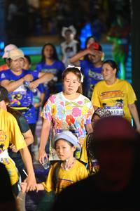 BIB: 612
                            <button type="button" onclick="openModal(26226155)" class="btn btn-primary btn-sm float-right btn-popup" data-toggle="modal" data-target=".modal-high-quality">
                        <i class="fas fa-shopping-cart"></i> Add to Cart
                    </button>
                                            <button type="button" onclick="isThisMe(26226155, true)" class="btn btn-success btn-sm float-right btn-popup btn-isme hidden" data-toggle="tooltip" data-placement="bottom" title="นี่คือรูปของคุณใช่ไหม คลิกที่นี่เพื่อเอาเข้าอัลบั้ม">
                        <i class="fas fa-plus"></i> Add to album
                    </button>
                    <button type="button" onclick="isThisMe(26226155, false)" class="btn btn-warning btn-sm float-right btn-popup btn-isnotme hidden">
                        <i class="fas fa-ban"></i> Remove from album
                    </button>