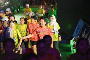 BIB: 
                            <button type="button" onclick="openModal(26227933)" class="btn btn-primary btn-sm float-right btn-popup" data-toggle="modal" data-target=".modal-high-quality">
                        <i class="fas fa-shopping-cart"></i> Add to Cart
                    </button>
                                            <button type="button" onclick="isThisMe(26227933, true)" class="btn btn-success btn-sm float-right btn-popup btn-isme hidden" data-toggle="tooltip" data-placement="bottom" title="นี่คือรูปของคุณใช่ไหม คลิกที่นี่เพื่อเอาเข้าอัลบั้ม">
                        <i class="fas fa-plus"></i> Add to album
                    </button>
                    <button type="button" onclick="isThisMe(26227933, false)" class="btn btn-warning btn-sm float-right btn-popup btn-isnotme hidden">
                        <i class="fas fa-ban"></i> Remove from album
                    </button>