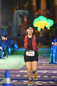 BIB: 5284
                            <button type="button" onclick="openModal(26224897)" class="btn btn-primary btn-sm float-right btn-popup" data-toggle="modal" data-target=".modal-high-quality">
                        <i class="fas fa-shopping-cart"></i> Add to Cart
                    </button>
                                            <button type="button" onclick="isThisMe(26224897, true)" class="btn btn-success btn-sm float-right btn-popup btn-isme hidden" data-toggle="tooltip" data-placement="bottom" title="นี่คือรูปของคุณใช่ไหม คลิกที่นี่เพื่อเอาเข้าอัลบั้ม">
                        <i class="fas fa-plus"></i> Add to album
                    </button>
                    <button type="button" onclick="isThisMe(26224897, false)" class="btn btn-warning btn-sm float-right btn-popup btn-isnotme hidden">
                        <i class="fas fa-ban"></i> Remove from album
                    </button>