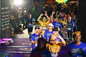 BIB: 4395
                            <button type="button" onclick="openModal(26228493)" class="btn btn-primary btn-sm float-right btn-popup" data-toggle="modal" data-target=".modal-high-quality">
                        <i class="fas fa-shopping-cart"></i> Add to Cart
                    </button>
                                            <button type="button" onclick="isThisMe(26228493, true)" class="btn btn-success btn-sm float-right btn-popup btn-isme hidden" data-toggle="tooltip" data-placement="bottom" title="นี่คือรูปของคุณใช่ไหม คลิกที่นี่เพื่อเอาเข้าอัลบั้ม">
                        <i class="fas fa-plus"></i> Add to album
                    </button>
                    <button type="button" onclick="isThisMe(26228493, false)" class="btn btn-warning btn-sm float-right btn-popup btn-isnotme hidden">
                        <i class="fas fa-ban"></i> Remove from album
                    </button>