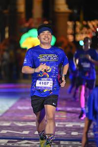 BIB: 4107
                            <button type="button" onclick="openModal(26225147)" class="btn btn-primary btn-sm float-right btn-popup" data-toggle="modal" data-target=".modal-high-quality">
                        <i class="fas fa-shopping-cart"></i> Add to Cart
                    </button>
                                            <button type="button" onclick="isThisMe(26225147, true)" class="btn btn-success btn-sm float-right btn-popup btn-isme hidden" data-toggle="tooltip" data-placement="bottom" title="นี่คือรูปของคุณใช่ไหม คลิกที่นี่เพื่อเอาเข้าอัลบั้ม">
                        <i class="fas fa-plus"></i> Add to album
                    </button>
                    <button type="button" onclick="isThisMe(26225147, false)" class="btn btn-warning btn-sm float-right btn-popup btn-isnotme hidden">
                        <i class="fas fa-ban"></i> Remove from album
                    </button>