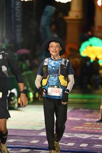 BIB: 5164
                            <button type="button" onclick="openModal(26223539)" class="btn btn-primary btn-sm float-right btn-popup" data-toggle="modal" data-target=".modal-high-quality">
                        <i class="fas fa-shopping-cart"></i> Add to Cart
                    </button>
                                            <button type="button" onclick="isThisMe(26223539, true)" class="btn btn-success btn-sm float-right btn-popup btn-isme hidden" data-toggle="tooltip" data-placement="bottom" title="นี่คือรูปของคุณใช่ไหม คลิกที่นี่เพื่อเอาเข้าอัลบั้ม">
                        <i class="fas fa-plus"></i> Add to album
                    </button>
                    <button type="button" onclick="isThisMe(26223539, false)" class="btn btn-warning btn-sm float-right btn-popup btn-isnotme hidden">
                        <i class="fas fa-ban"></i> Remove from album
                    </button>