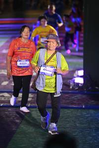 BIB: 4489
                            <button type="button" onclick="openModal(26230596)" class="btn btn-primary btn-sm float-right btn-popup" data-toggle="modal" data-target=".modal-high-quality">
                        <i class="fas fa-shopping-cart"></i> Add to Cart
                    </button>
                                            <button type="button" onclick="isThisMe(26230596, true)" class="btn btn-success btn-sm float-right btn-popup btn-isme hidden" data-toggle="tooltip" data-placement="bottom" title="นี่คือรูปของคุณใช่ไหม คลิกที่นี่เพื่อเอาเข้าอัลบั้ม">
                        <i class="fas fa-plus"></i> Add to album
                    </button>
                    <button type="button" onclick="isThisMe(26230596, false)" class="btn btn-warning btn-sm float-right btn-popup btn-isnotme hidden">
                        <i class="fas fa-ban"></i> Remove from album
                    </button>