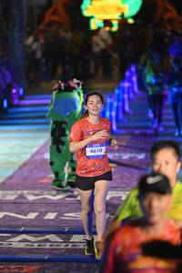 BIB: 4610
                            <button type="button" onclick="openModal(26225925)" class="btn btn-primary btn-sm float-right btn-popup" data-toggle="modal" data-target=".modal-high-quality">
                        <i class="fas fa-shopping-cart"></i> Add to Cart
                    </button>
                                            <button type="button" onclick="isThisMe(26225925, true)" class="btn btn-success btn-sm float-right btn-popup btn-isme hidden" data-toggle="tooltip" data-placement="bottom" title="นี่คือรูปของคุณใช่ไหม คลิกที่นี่เพื่อเอาเข้าอัลบั้ม">
                        <i class="fas fa-plus"></i> Add to album
                    </button>
                    <button type="button" onclick="isThisMe(26225925, false)" class="btn btn-warning btn-sm float-right btn-popup btn-isnotme hidden">
                        <i class="fas fa-ban"></i> Remove from album
                    </button>