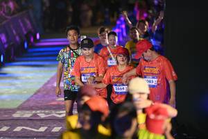 BIB: 384, 3864, 085
                            <button type="button" onclick="openModal(26228987)" class="btn btn-primary btn-sm float-right btn-popup" data-toggle="modal" data-target=".modal-high-quality">
                        <i class="fas fa-shopping-cart"></i> Add to Cart
                    </button>
                                            <button type="button" onclick="isThisMe(26228987, true)" class="btn btn-success btn-sm float-right btn-popup btn-isme hidden" data-toggle="tooltip" data-placement="bottom" title="นี่คือรูปของคุณใช่ไหม คลิกที่นี่เพื่อเอาเข้าอัลบั้ม">
                        <i class="fas fa-plus"></i> Add to album
                    </button>
                    <button type="button" onclick="isThisMe(26228987, false)" class="btn btn-warning btn-sm float-right btn-popup btn-isnotme hidden">
                        <i class="fas fa-ban"></i> Remove from album
                    </button>