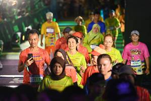 BIB: 3212, 143, 4769
                            <button type="button" onclick="openModal(26227769)" class="btn btn-primary btn-sm float-right btn-popup" data-toggle="modal" data-target=".modal-high-quality">
                        <i class="fas fa-shopping-cart"></i> Add to Cart
                    </button>
                                            <button type="button" onclick="isThisMe(26227769, true)" class="btn btn-success btn-sm float-right btn-popup btn-isme hidden" data-toggle="tooltip" data-placement="bottom" title="นี่คือรูปของคุณใช่ไหม คลิกที่นี่เพื่อเอาเข้าอัลบั้ม">
                        <i class="fas fa-plus"></i> Add to album
                    </button>
                    <button type="button" onclick="isThisMe(26227769, false)" class="btn btn-warning btn-sm float-right btn-popup btn-isnotme hidden">
                        <i class="fas fa-ban"></i> Remove from album
                    </button>