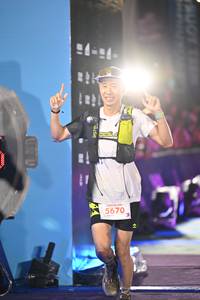 BIB: 000000, 5670
                            <button type="button" onclick="openModal(26225006)" class="btn btn-primary btn-sm float-right btn-popup" data-toggle="modal" data-target=".modal-high-quality">
                        <i class="fas fa-shopping-cart"></i> Add to Cart
                    </button>
                                            <button type="button" onclick="isThisMe(26225006, true)" class="btn btn-success btn-sm float-right btn-popup btn-isme hidden" data-toggle="tooltip" data-placement="bottom" title="นี่คือรูปของคุณใช่ไหม คลิกที่นี่เพื่อเอาเข้าอัลบั้ม">
                        <i class="fas fa-plus"></i> Add to album
                    </button>
                    <button type="button" onclick="isThisMe(26225006, false)" class="btn btn-warning btn-sm float-right btn-popup btn-isnotme hidden">
                        <i class="fas fa-ban"></i> Remove from album
                    </button>