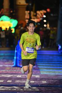 BIB: 3637
                            <button type="button" onclick="openModal(26223920)" class="btn btn-primary btn-sm float-right btn-popup" data-toggle="modal" data-target=".modal-high-quality">
                        <i class="fas fa-shopping-cart"></i> Add to Cart
                    </button>
                                            <button type="button" onclick="isThisMe(26223920, true)" class="btn btn-success btn-sm float-right btn-popup btn-isme hidden" data-toggle="tooltip" data-placement="bottom" title="นี่คือรูปของคุณใช่ไหม คลิกที่นี่เพื่อเอาเข้าอัลบั้ม">
                        <i class="fas fa-plus"></i> Add to album
                    </button>
                    <button type="button" onclick="isThisMe(26223920, false)" class="btn btn-warning btn-sm float-right btn-popup btn-isnotme hidden">
                        <i class="fas fa-ban"></i> Remove from album
                    </button>