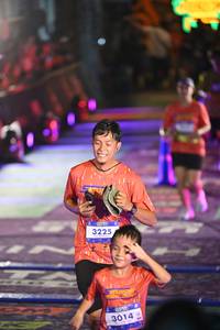 BIB: 3225, 3014
                            <button type="button" onclick="openModal(26225574)" class="btn btn-primary btn-sm float-right btn-popup" data-toggle="modal" data-target=".modal-high-quality">
                        <i class="fas fa-shopping-cart"></i> Add to Cart
                    </button>
                                            <button type="button" onclick="isThisMe(26225574, true)" class="btn btn-success btn-sm float-right btn-popup btn-isme hidden" data-toggle="tooltip" data-placement="bottom" title="นี่คือรูปของคุณใช่ไหม คลิกที่นี่เพื่อเอาเข้าอัลบั้ม">
                        <i class="fas fa-plus"></i> Add to album
                    </button>
                    <button type="button" onclick="isThisMe(26225574, false)" class="btn btn-warning btn-sm float-right btn-popup btn-isnotme hidden">
                        <i class="fas fa-ban"></i> Remove from album
                    </button>