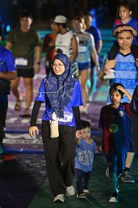 BIB: 4048
                            <button type="button" onclick="openModal(26231173)" class="btn btn-primary btn-sm float-right btn-popup" data-toggle="modal" data-target=".modal-high-quality">
                        <i class="fas fa-shopping-cart"></i> Add to Cart
                    </button>
                                            <button type="button" onclick="isThisMe(26231173, true)" class="btn btn-success btn-sm float-right btn-popup btn-isme hidden" data-toggle="tooltip" data-placement="bottom" title="นี่คือรูปของคุณใช่ไหม คลิกที่นี่เพื่อเอาเข้าอัลบั้ม">
                        <i class="fas fa-plus"></i> Add to album
                    </button>
                    <button type="button" onclick="isThisMe(26231173, false)" class="btn btn-warning btn-sm float-right btn-popup btn-isnotme hidden">
                        <i class="fas fa-ban"></i> Remove from album
                    </button>