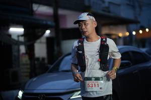 BIB: 401, 5311
                            <button type="button" onclick="openModal(26249908)" class="btn btn-primary btn-sm float-right btn-popup" data-toggle="modal" data-target=".modal-high-quality">
                        <i class="fas fa-shopping-cart"></i> Add to Cart
                    </button>
                                            <button type="button" onclick="isThisMe(26249908, true)" class="btn btn-success btn-sm float-right btn-popup btn-isme hidden" data-toggle="tooltip" data-placement="bottom" title="นี่คือรูปของคุณใช่ไหม คลิกที่นี่เพื่อเอาเข้าอัลบั้ม">
                        <i class="fas fa-plus"></i> Add to album
                    </button>
                    <button type="button" onclick="isThisMe(26249908, false)" class="btn btn-warning btn-sm float-right btn-popup btn-isnotme hidden">
                        <i class="fas fa-ban"></i> Remove from album
                    </button>