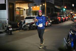 BIB: 270
                            <button type="button" onclick="openModal(26251377)" class="btn btn-primary btn-sm float-right btn-popup" data-toggle="modal" data-target=".modal-high-quality">
                        <i class="fas fa-shopping-cart"></i> Add to Cart
                    </button>
                                            <button type="button" onclick="isThisMe(26251377, true)" class="btn btn-success btn-sm float-right btn-popup btn-isme hidden" data-toggle="tooltip" data-placement="bottom" title="นี่คือรูปของคุณใช่ไหม คลิกที่นี่เพื่อเอาเข้าอัลบั้ม">
                        <i class="fas fa-plus"></i> Add to album
                    </button>
                    <button type="button" onclick="isThisMe(26251377, false)" class="btn btn-warning btn-sm float-right btn-popup btn-isnotme hidden">
                        <i class="fas fa-ban"></i> Remove from album
                    </button>