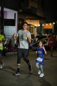 BIB: 3141
                            <button type="button" onclick="openModal(26237048)" class="btn btn-primary btn-sm float-right btn-popup" data-toggle="modal" data-target=".modal-high-quality">
                        <i class="fas fa-shopping-cart"></i> Add to Cart
                    </button>
                                            <button type="button" onclick="isThisMe(26237048, true)" class="btn btn-success btn-sm float-right btn-popup btn-isme hidden" data-toggle="tooltip" data-placement="bottom" title="นี่คือรูปของคุณใช่ไหม คลิกที่นี่เพื่อเอาเข้าอัลบั้ม">
                        <i class="fas fa-plus"></i> Add to album
                    </button>
                    <button type="button" onclick="isThisMe(26237048, false)" class="btn btn-warning btn-sm float-right btn-popup btn-isnotme hidden">
                        <i class="fas fa-ban"></i> Remove from album
                    </button>