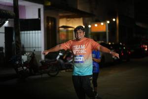 BIB: 3674
                            <button type="button" onclick="openModal(26233430)" class="btn btn-primary btn-sm float-right btn-popup" data-toggle="modal" data-target=".modal-high-quality">
                        <i class="fas fa-shopping-cart"></i> Add to Cart
                    </button>
                                            <button type="button" onclick="isThisMe(26233430, true)" class="btn btn-success btn-sm float-right btn-popup btn-isme hidden" data-toggle="tooltip" data-placement="bottom" title="นี่คือรูปของคุณใช่ไหม คลิกที่นี่เพื่อเอาเข้าอัลบั้ม">
                        <i class="fas fa-plus"></i> Add to album
                    </button>
                    <button type="button" onclick="isThisMe(26233430, false)" class="btn btn-warning btn-sm float-right btn-popup btn-isnotme hidden">
                        <i class="fas fa-ban"></i> Remove from album
                    </button>