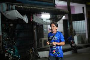 BIB: 638, 386
                            <button type="button" onclick="openModal(26252989)" class="btn btn-primary btn-sm float-right btn-popup" data-toggle="modal" data-target=".modal-high-quality">
                        <i class="fas fa-shopping-cart"></i> Add to Cart
                    </button>
                                            <button type="button" onclick="isThisMe(26252989, true)" class="btn btn-success btn-sm float-right btn-popup btn-isme hidden" data-toggle="tooltip" data-placement="bottom" title="นี่คือรูปของคุณใช่ไหม คลิกที่นี่เพื่อเอาเข้าอัลบั้ม">
                        <i class="fas fa-plus"></i> Add to album
                    </button>
                    <button type="button" onclick="isThisMe(26252989, false)" class="btn btn-warning btn-sm float-right btn-popup btn-isnotme hidden">
                        <i class="fas fa-ban"></i> Remove from album
                    </button>