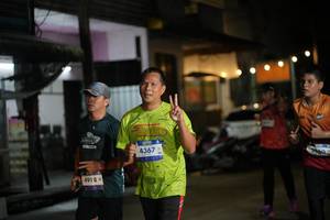 BIB: 4367, 4918
                            <button type="button" onclick="openModal(26231947)" class="btn btn-primary btn-sm float-right btn-popup" data-toggle="modal" data-target=".modal-high-quality">
                        <i class="fas fa-shopping-cart"></i> Add to Cart
                    </button>
                                            <button type="button" onclick="isThisMe(26231947, true)" class="btn btn-success btn-sm float-right btn-popup btn-isme hidden" data-toggle="tooltip" data-placement="bottom" title="นี่คือรูปของคุณใช่ไหม คลิกที่นี่เพื่อเอาเข้าอัลบั้ม">
                        <i class="fas fa-plus"></i> Add to album
                    </button>
                    <button type="button" onclick="isThisMe(26231947, false)" class="btn btn-warning btn-sm float-right btn-popup btn-isnotme hidden">
                        <i class="fas fa-ban"></i> Remove from album
                    </button>