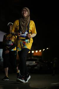 BIB: 301
                            <button type="button" onclick="openModal(26242179)" class="btn btn-primary btn-sm float-right btn-popup" data-toggle="modal" data-target=".modal-high-quality">
                        <i class="fas fa-shopping-cart"></i> Add to Cart
                    </button>
                                            <button type="button" onclick="isThisMe(26242179, true)" class="btn btn-success btn-sm float-right btn-popup btn-isme hidden" data-toggle="tooltip" data-placement="bottom" title="นี่คือรูปของคุณใช่ไหม คลิกที่นี่เพื่อเอาเข้าอัลบั้ม">
                        <i class="fas fa-plus"></i> Add to album
                    </button>
                    <button type="button" onclick="isThisMe(26242179, false)" class="btn btn-warning btn-sm float-right btn-popup btn-isnotme hidden">
                        <i class="fas fa-ban"></i> Remove from album
                    </button>