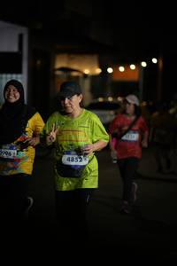 BIB: 996, 4852
                            <button type="button" onclick="openModal(26239975)" class="btn btn-primary btn-sm float-right btn-popup" data-toggle="modal" data-target=".modal-high-quality">
                        <i class="fas fa-shopping-cart"></i> Add to Cart
                    </button>
                                            <button type="button" onclick="isThisMe(26239975, true)" class="btn btn-success btn-sm float-right btn-popup btn-isme hidden" data-toggle="tooltip" data-placement="bottom" title="นี่คือรูปของคุณใช่ไหม คลิกที่นี่เพื่อเอาเข้าอัลบั้ม">
                        <i class="fas fa-plus"></i> Add to album
                    </button>
                    <button type="button" onclick="isThisMe(26239975, false)" class="btn btn-warning btn-sm float-right btn-popup btn-isnotme hidden">
                        <i class="fas fa-ban"></i> Remove from album
                    </button>