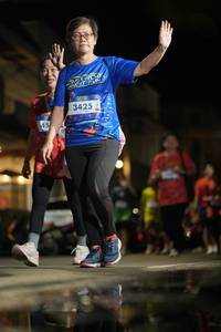 BIB: 3425
                            <button type="button" onclick="openModal(26245418)" class="btn btn-primary btn-sm float-right btn-popup" data-toggle="modal" data-target=".modal-high-quality">
                        <i class="fas fa-shopping-cart"></i> Add to Cart
                    </button>
                                            <button type="button" onclick="isThisMe(26245418, true)" class="btn btn-success btn-sm float-right btn-popup btn-isme hidden" data-toggle="tooltip" data-placement="bottom" title="นี่คือรูปของคุณใช่ไหม คลิกที่นี่เพื่อเอาเข้าอัลบั้ม">
                        <i class="fas fa-plus"></i> Add to album
                    </button>
                    <button type="button" onclick="isThisMe(26245418, false)" class="btn btn-warning btn-sm float-right btn-popup btn-isnotme hidden">
                        <i class="fas fa-ban"></i> Remove from album
                    </button>