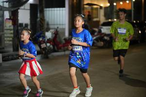 BIB: 3781, 40275
                            <button type="button" onclick="openModal(26228993)" class="btn btn-primary btn-sm float-right btn-popup" data-toggle="modal" data-target=".modal-high-quality">
                        <i class="fas fa-shopping-cart"></i> Add to Cart
                    </button>
                                            <button type="button" onclick="isThisMe(26228993, true)" class="btn btn-success btn-sm float-right btn-popup btn-isme hidden" data-toggle="tooltip" data-placement="bottom" title="นี่คือรูปของคุณใช่ไหม คลิกที่นี่เพื่อเอาเข้าอัลบั้ม">
                        <i class="fas fa-plus"></i> Add to album
                    </button>
                    <button type="button" onclick="isThisMe(26228993, false)" class="btn btn-warning btn-sm float-right btn-popup btn-isnotme hidden">
                        <i class="fas fa-ban"></i> Remove from album
                    </button>