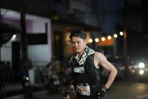 BIB: 5570
                            <button type="button" onclick="openModal(26251316)" class="btn btn-primary btn-sm float-right btn-popup" data-toggle="modal" data-target=".modal-high-quality">
                        <i class="fas fa-shopping-cart"></i> Add to Cart
                    </button>
                                            <button type="button" onclick="isThisMe(26251316, true)" class="btn btn-success btn-sm float-right btn-popup btn-isme hidden" data-toggle="tooltip" data-placement="bottom" title="นี่คือรูปของคุณใช่ไหม คลิกที่นี่เพื่อเอาเข้าอัลบั้ม">
                        <i class="fas fa-plus"></i> Add to album
                    </button>
                    <button type="button" onclick="isThisMe(26251316, false)" class="btn btn-warning btn-sm float-right btn-popup btn-isnotme hidden">
                        <i class="fas fa-ban"></i> Remove from album
                    </button>