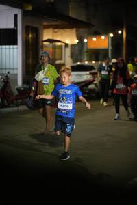 BIB: 4806
                            <button type="button" onclick="openModal(26240051)" class="btn btn-primary btn-sm float-right btn-popup" data-toggle="modal" data-target=".modal-high-quality">
                        <i class="fas fa-shopping-cart"></i> Add to Cart
                    </button>
                                            <button type="button" onclick="isThisMe(26240051, true)" class="btn btn-success btn-sm float-right btn-popup btn-isme hidden" data-toggle="tooltip" data-placement="bottom" title="นี่คือรูปของคุณใช่ไหม คลิกที่นี่เพื่อเอาเข้าอัลบั้ม">
                        <i class="fas fa-plus"></i> Add to album
                    </button>
                    <button type="button" onclick="isThisMe(26240051, false)" class="btn btn-warning btn-sm float-right btn-popup btn-isnotme hidden">
                        <i class="fas fa-ban"></i> Remove from album
                    </button>