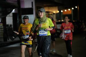 BIB: 4309, 3676
                            <button type="button" onclick="openModal(26236249)" class="btn btn-primary btn-sm float-right btn-popup" data-toggle="modal" data-target=".modal-high-quality">
                        <i class="fas fa-shopping-cart"></i> Add to Cart
                    </button>
                                            <button type="button" onclick="isThisMe(26236249, true)" class="btn btn-success btn-sm float-right btn-popup btn-isme hidden" data-toggle="tooltip" data-placement="bottom" title="นี่คือรูปของคุณใช่ไหม คลิกที่นี่เพื่อเอาเข้าอัลบั้ม">
                        <i class="fas fa-plus"></i> Add to album
                    </button>
                    <button type="button" onclick="isThisMe(26236249, false)" class="btn btn-warning btn-sm float-right btn-popup btn-isnotme hidden">
                        <i class="fas fa-ban"></i> Remove from album
                    </button>