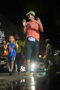 BIB: 3932
                            <button type="button" onclick="openModal(26243824)" class="btn btn-primary btn-sm float-right btn-popup" data-toggle="modal" data-target=".modal-high-quality">
                        <i class="fas fa-shopping-cart"></i> Add to Cart
                    </button>
                                            <button type="button" onclick="isThisMe(26243824, true)" class="btn btn-success btn-sm float-right btn-popup btn-isme hidden" data-toggle="tooltip" data-placement="bottom" title="นี่คือรูปของคุณใช่ไหม คลิกที่นี่เพื่อเอาเข้าอัลบั้ม">
                        <i class="fas fa-plus"></i> Add to album
                    </button>
                    <button type="button" onclick="isThisMe(26243824, false)" class="btn btn-warning btn-sm float-right btn-popup btn-isnotme hidden">
                        <i class="fas fa-ban"></i> Remove from album
                    </button>