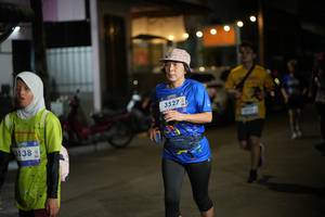 BIB: 3138, 3527
                            <button type="button" onclick="openModal(26235821)" class="btn btn-primary btn-sm float-right btn-popup" data-toggle="modal" data-target=".modal-high-quality">
                        <i class="fas fa-shopping-cart"></i> Add to Cart
                    </button>
                                            <button type="button" onclick="isThisMe(26235821, true)" class="btn btn-success btn-sm float-right btn-popup btn-isme hidden" data-toggle="tooltip" data-placement="bottom" title="นี่คือรูปของคุณใช่ไหม คลิกที่นี่เพื่อเอาเข้าอัลบั้ม">
                        <i class="fas fa-plus"></i> Add to album
                    </button>
                    <button type="button" onclick="isThisMe(26235821, false)" class="btn btn-warning btn-sm float-right btn-popup btn-isnotme hidden">
                        <i class="fas fa-ban"></i> Remove from album
                    </button>